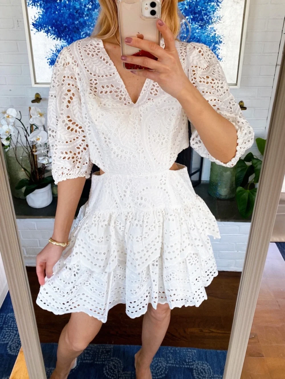 BCBGMaxAzria White Eyelet Puff Sleeve Cut Out Tiered Mini Dress! 🐚